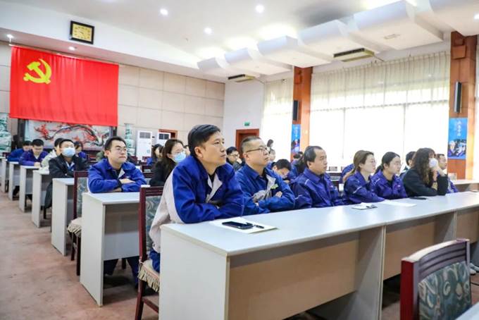 凝心聚力，同心笃行——尊龙抖圈官网举办企业文化专题培训