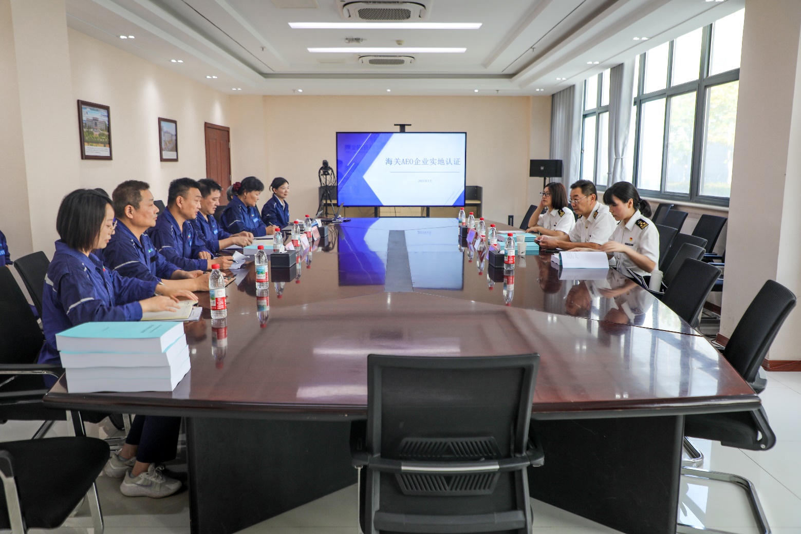 喜报！尊龙抖圈官网顺利通过海关AEO高级认证企业复核，合规实力再获权威认可！